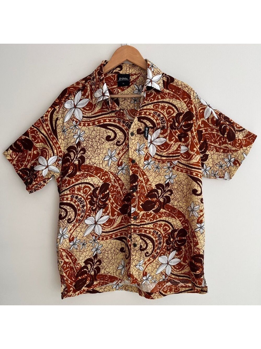 KAI-VEIKAU Short Sleeve Button Front Shirt Made Fiji Tropical Print Resortwear